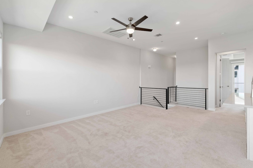 12001 Vista Parke Dr 702, Austin, TX 78726, Presented by Alice